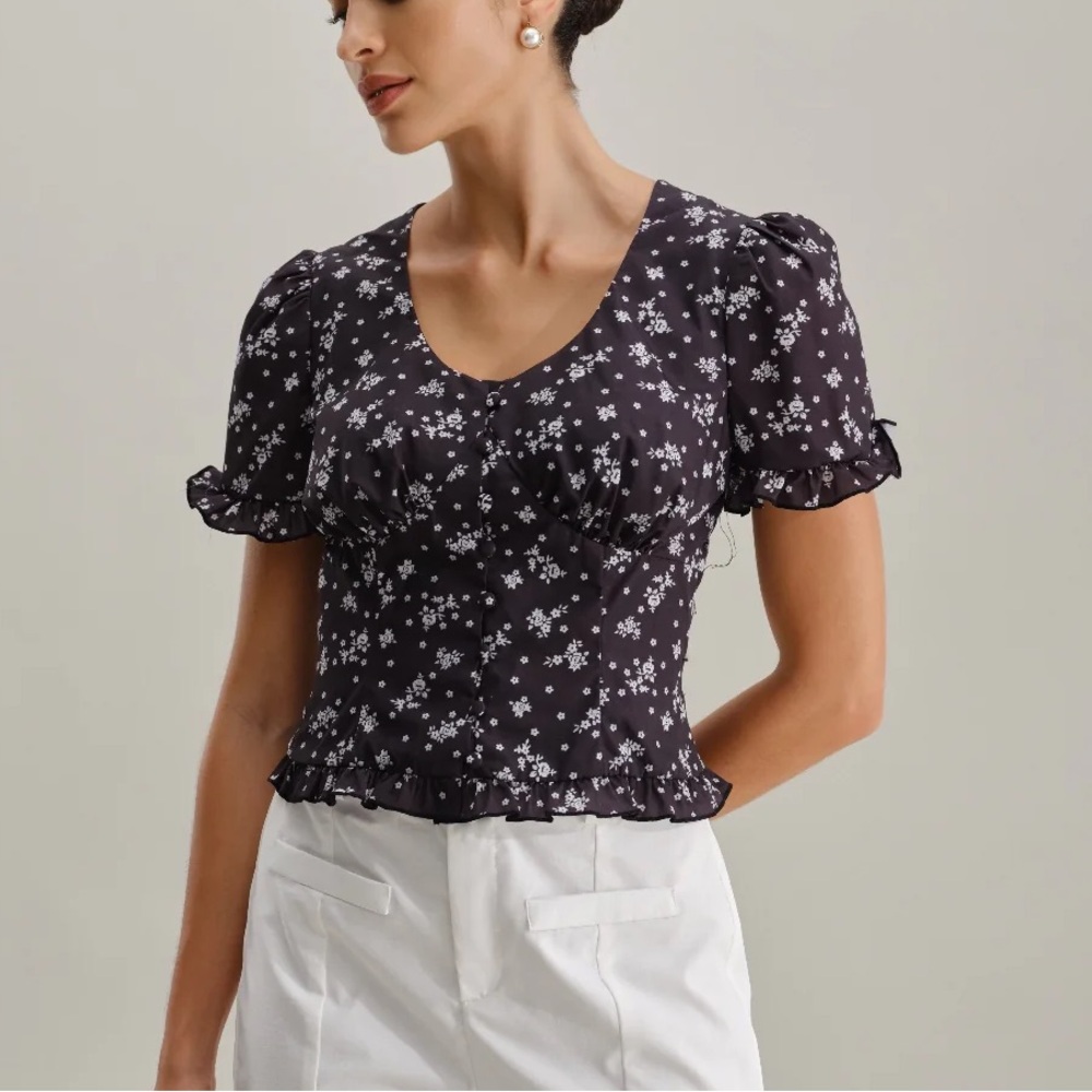 Rihoas Black Floral Scoop Neck Blouse